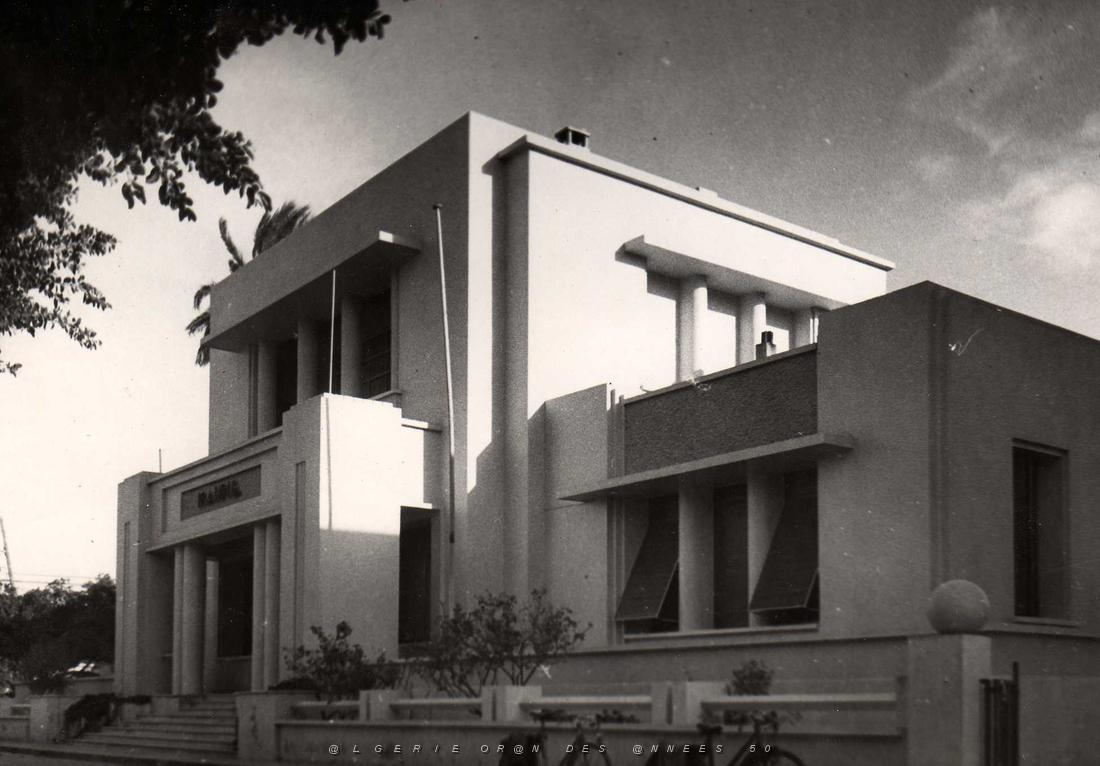 Rivoli 01-.Hotel de Ville- Collection Monneret.jpg